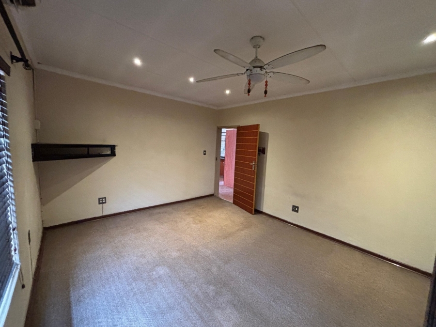 3 Bedroom Property for Sale in Oos Einde North West